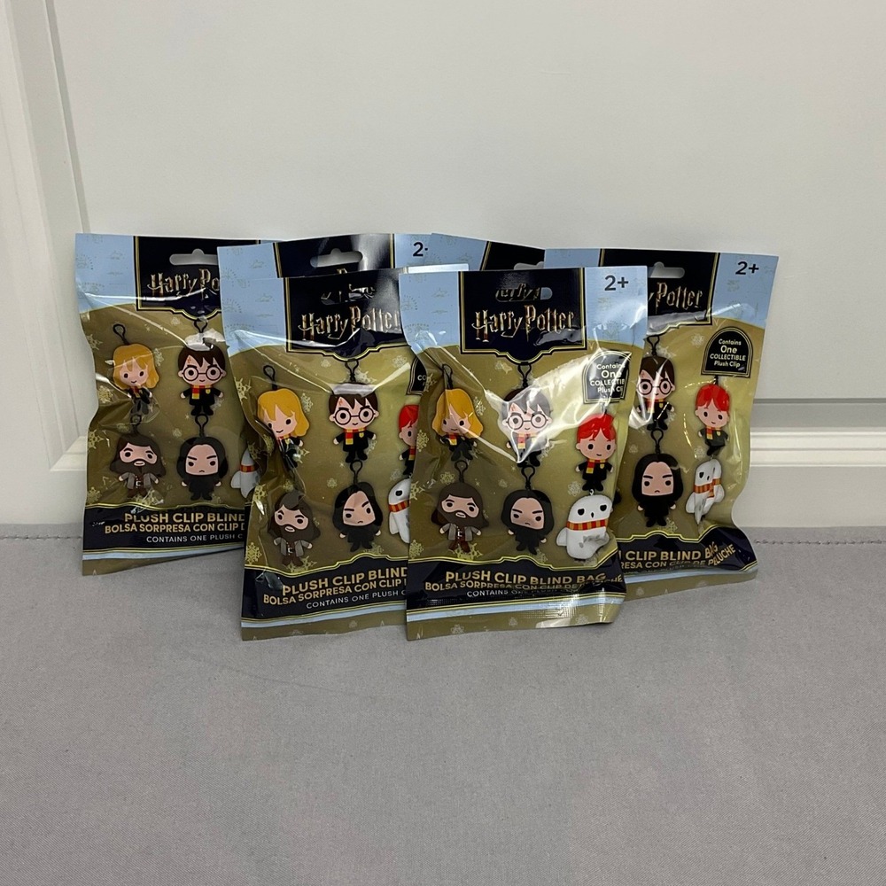 Harry Potter Plush Clip Blind Bag Mystery Lot of 6 Wizarding World Collectibles